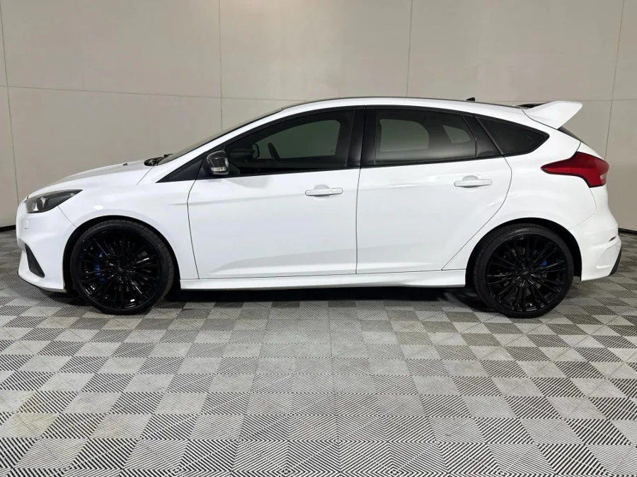 Used 2016 Ford Focus RS - WeBuyCars Midstream
