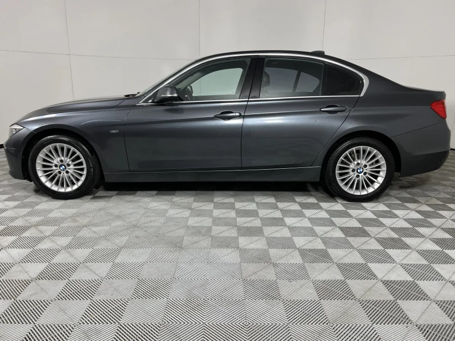 Used 2012 BMW 3 Series 320i sports-auto - WeBuycars East London