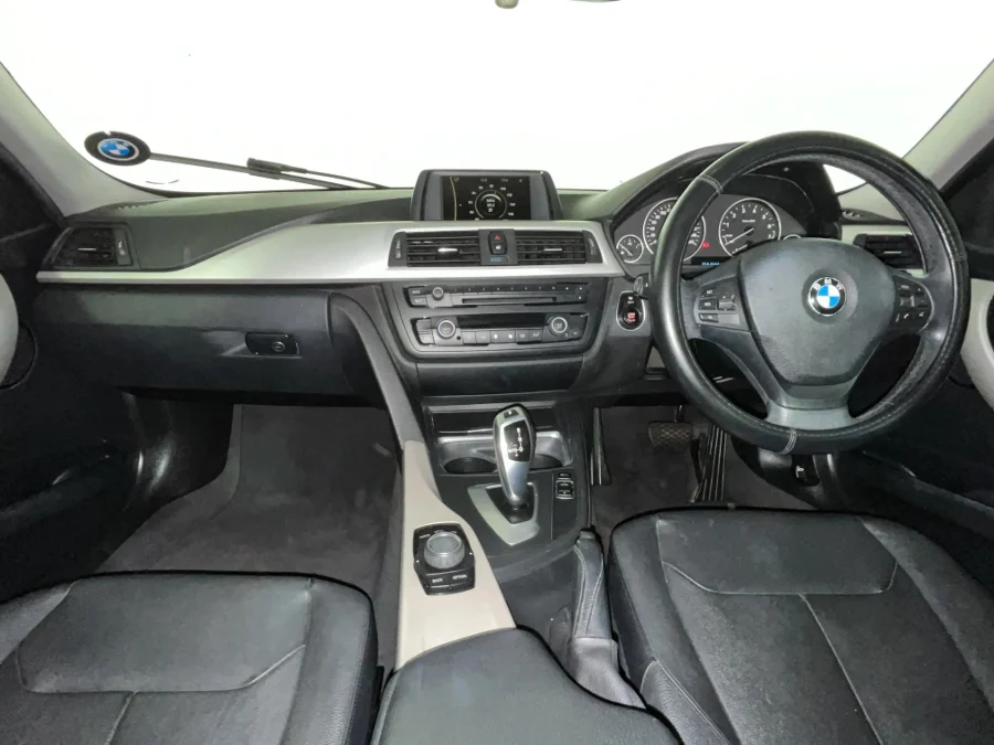 Used 2013 BMW 3 Series 320i sports-auto - WeBuyCars Germiston