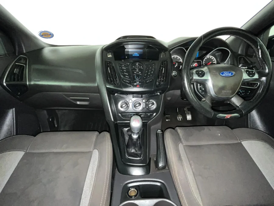 Used 2013 Ford Focus ST 1 - WeBuyCars Durban