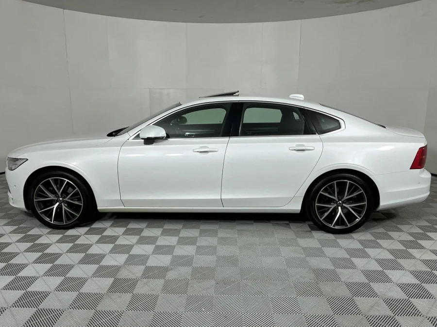 Used 2021 Volvo S90 D4 Momentum - WeBuyCars Gqeberha