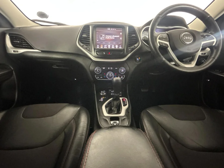 Used 2015 Jeep Cherokee 3.2L 4x4 Trailhawk - WeBuyCars Richmond