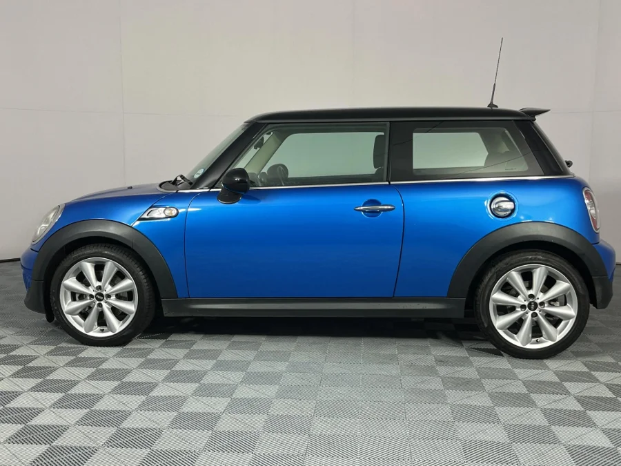 Used 2012 MINI Hatch Cooper S - WeBuyCars Lansdowne