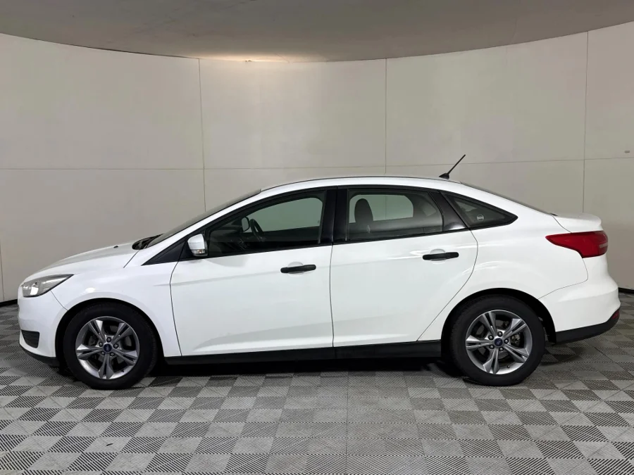 Used 2018 Ford Focus sedan 1.0T Ambiente - WeBuyCars Midstream
