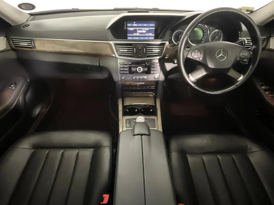 Used 2009 Mercedes-Benz E-Class E300 Elegance - WeBuyCars Silverlakes