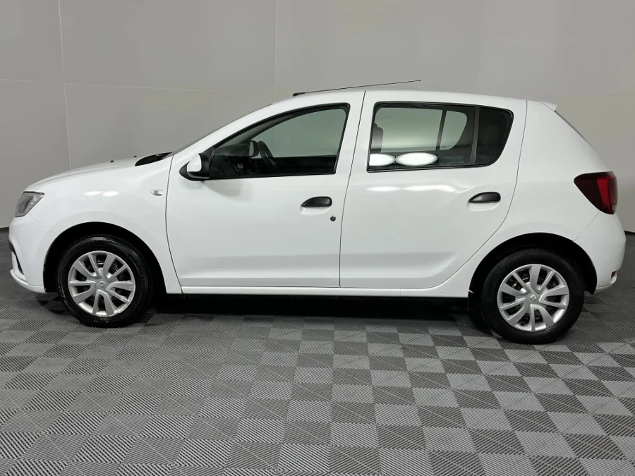 Used 2018 Renault Sandero 66kW turbo Expression - WeBuyCars Montana