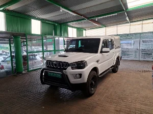 Used 2024 Mahindra Pik Up 2.2CRDe double cab S6 manual