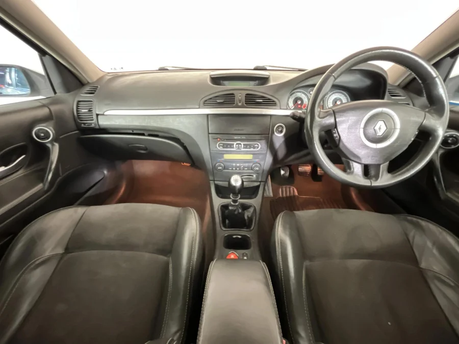 Used 2006 Renault Laguna 2.0T dynamique - WeBuyCars JHB South