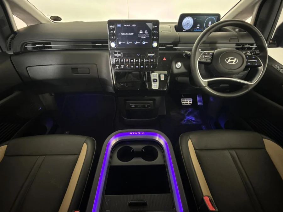 Used 2024 Hyundai Staria 2.2D Luxury - WeBuyCars Midstream Used 2024 Hyundai Staria 2.2D Luxury - WeBuyCars Midstream