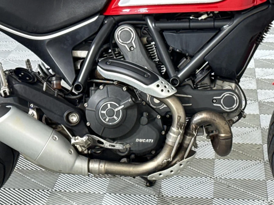 Used 2016 Ducati Scrambler Icon RED - WeBuyCars Midstream