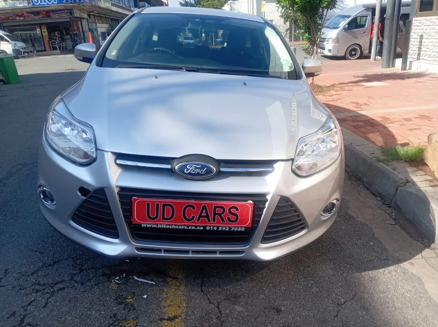 Used 2014 Ford Focus 1.6 5-door Ambiente - UD Cars