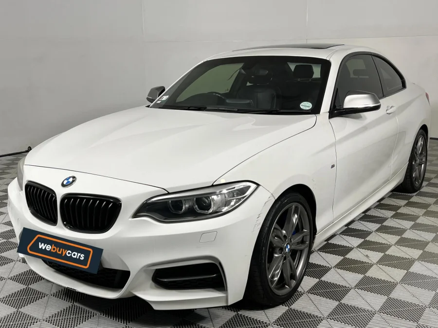 Used 2014 BMW 2 Series M235i coupe auto - WeBuyCars Silverlakes Used 2014 BMW 2 Series M235i coupe auto - WeBuyCars Silverlakes