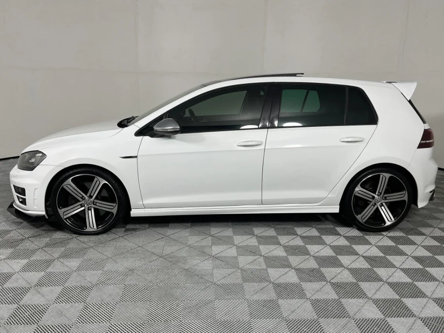 Used 2015 Volkswagen Golf R auto - WeBuyCars The Dome Used 2015 Volkswagen Golf R auto - WeBuyCars The Dome