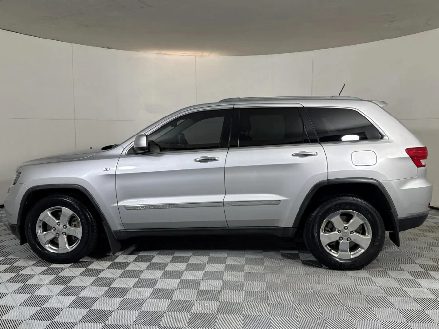 Used 2011 Jeep Grand Cherokee 3.6L Limited - WeBuyCars Midstream