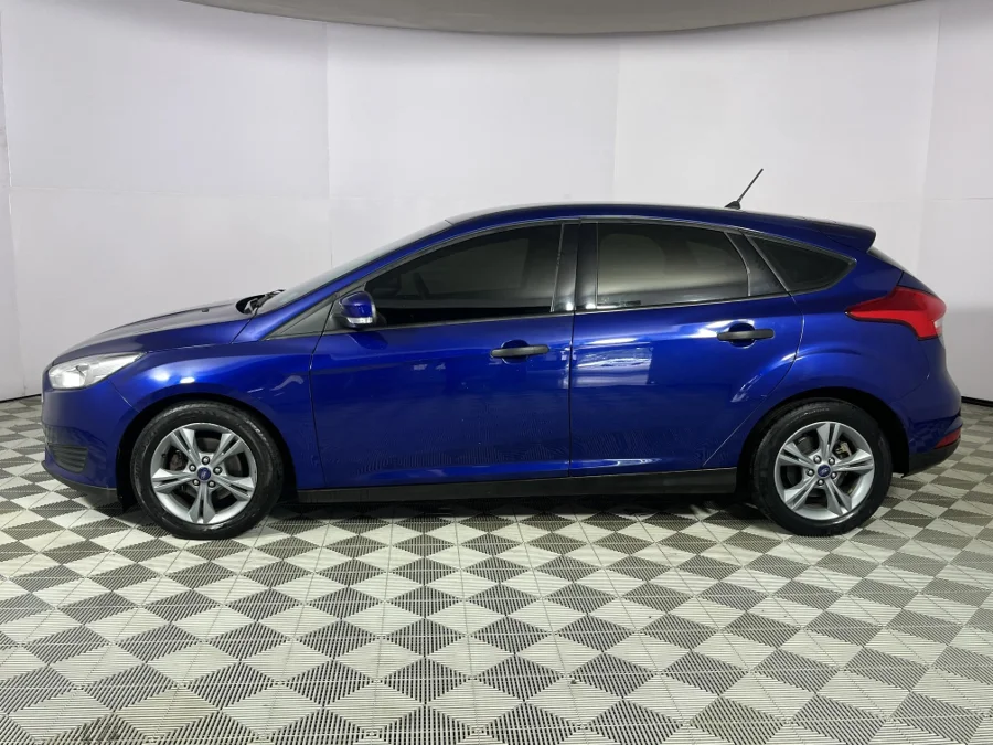 Used 2017 Ford Focus sedan 1.0T Ambiente - WeBuyCars JHB South