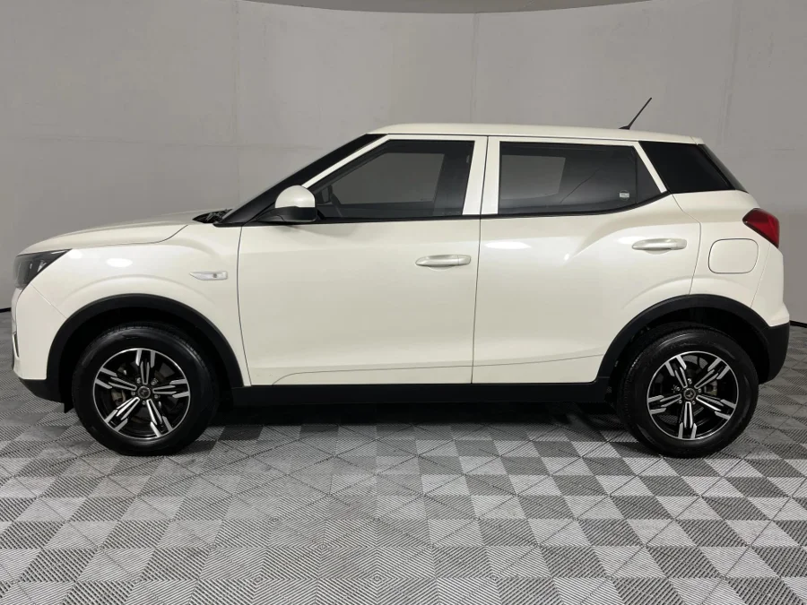 Used 2024 Mahindra XUV300 1.2T W4 - WeBuyCars The Dome