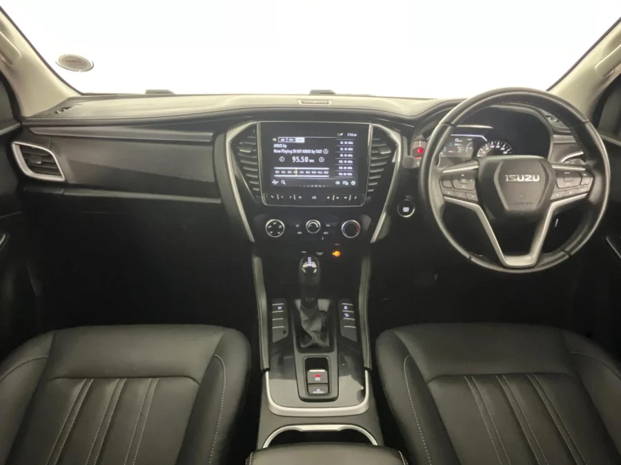 Used 2025 Isuzu mu-X 3.0TD LSE - WeBuyCars Gqeberha