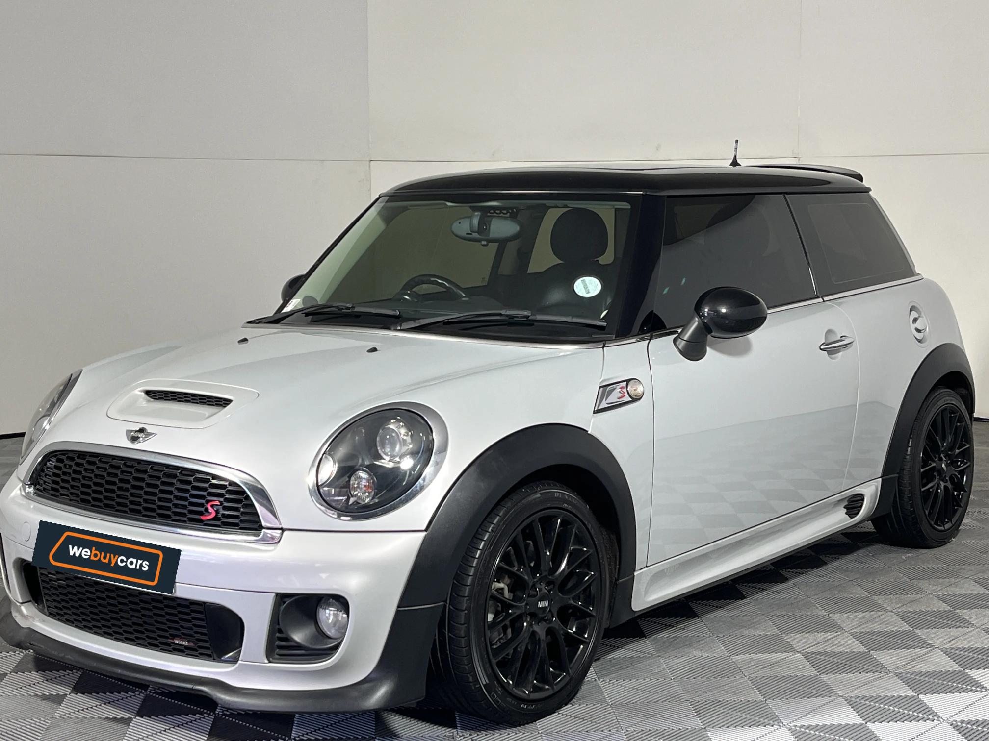 Used 2014 MINI Hatch Cooper S Hatch 3-door Seven 7 auto
