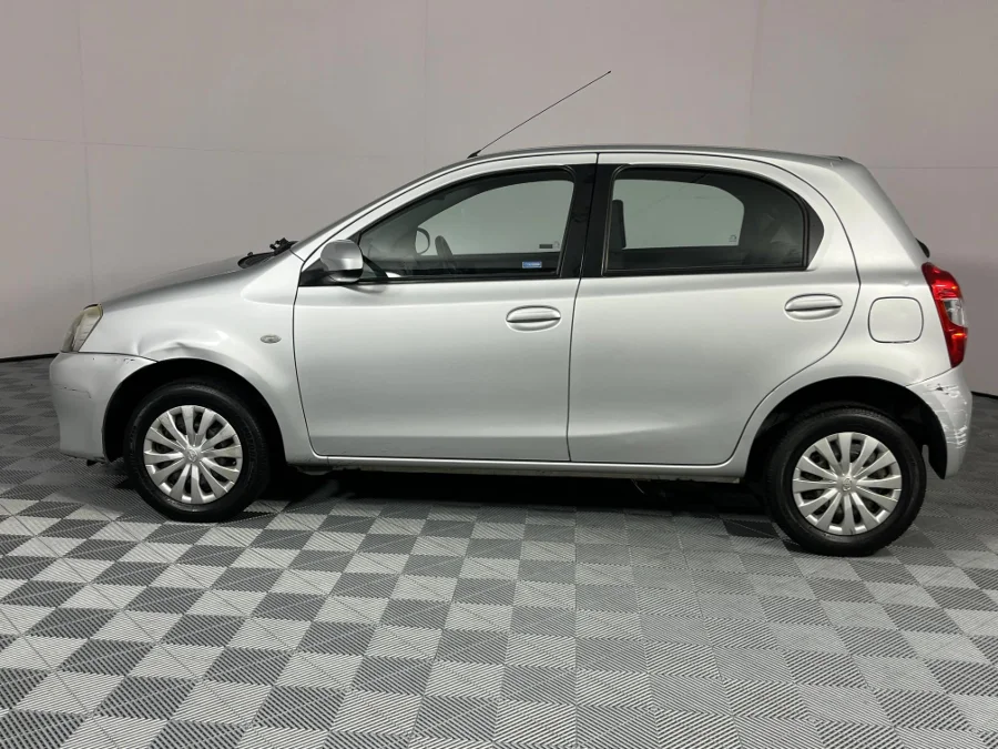 Used 2013 Toyota Etios hatch 1.5 Sprint - WeBuyCars Brackenfell Cape Town