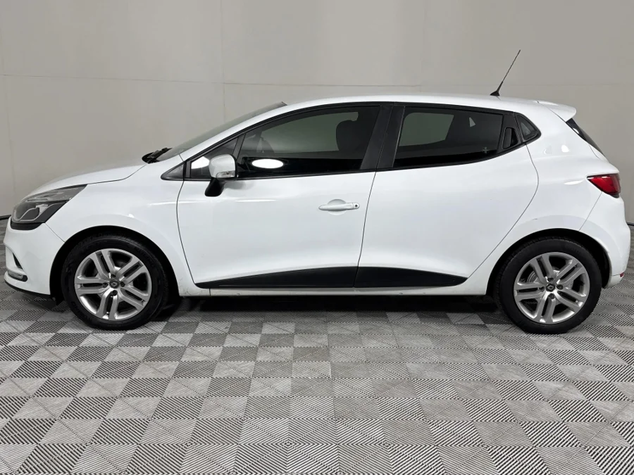Used 2020 Renault Clio 66kW turbo Expression - WeBuyCars Rustenburg