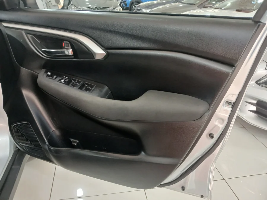 Used 2025 Toyota Urban Cruiser 1.5 XR auto - GAPP Motors Used 2025 Toyota Urban Cruiser 1.5 XR auto - GAPP Motors