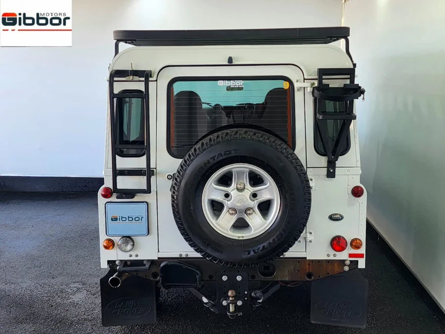 Used 2013 Land Rover Defender 110 TD station wagon S - Gibbor Motors Used 2013 Land Rover Defender 110 TD station wagon S - Gibbor Motors