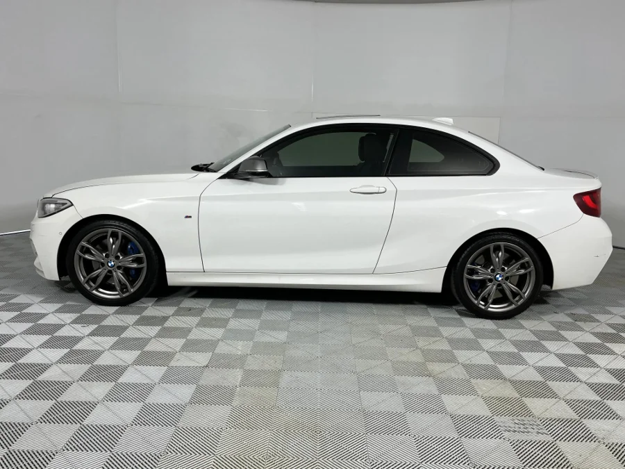 Used 2014 BMW 2 Series M235i coupe auto - WeBuyCars Silverlakes