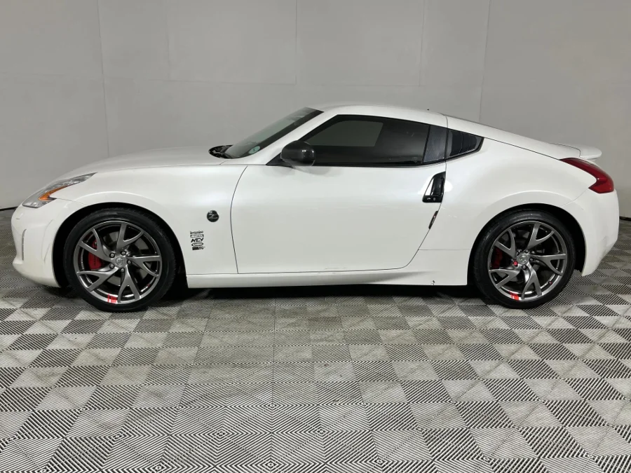 Used 2014 Nissan 370Z coupe - WeBuyCars The Dome