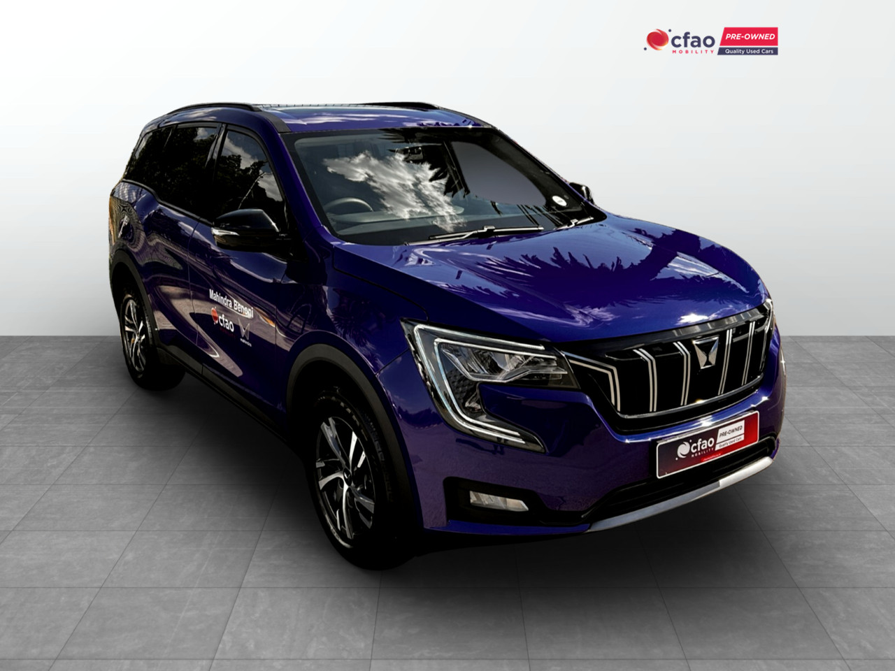 Used 2025 Mahindra XUV700 2.0T AX5