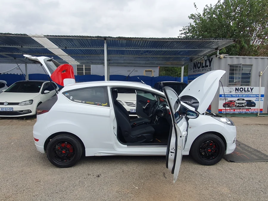 Used 2012 Ford Fiesta 5-door 1.6 Ambiente - Nolly Motors