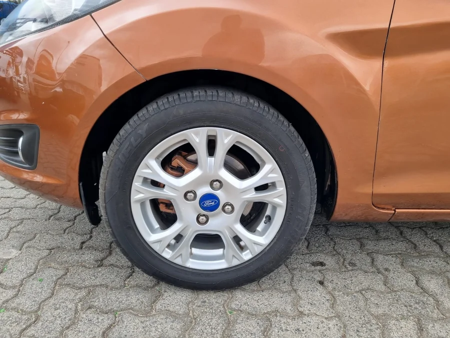 Used 2015 Ford Fiesta sedan 1.4 Ambiente - Carbase Auto