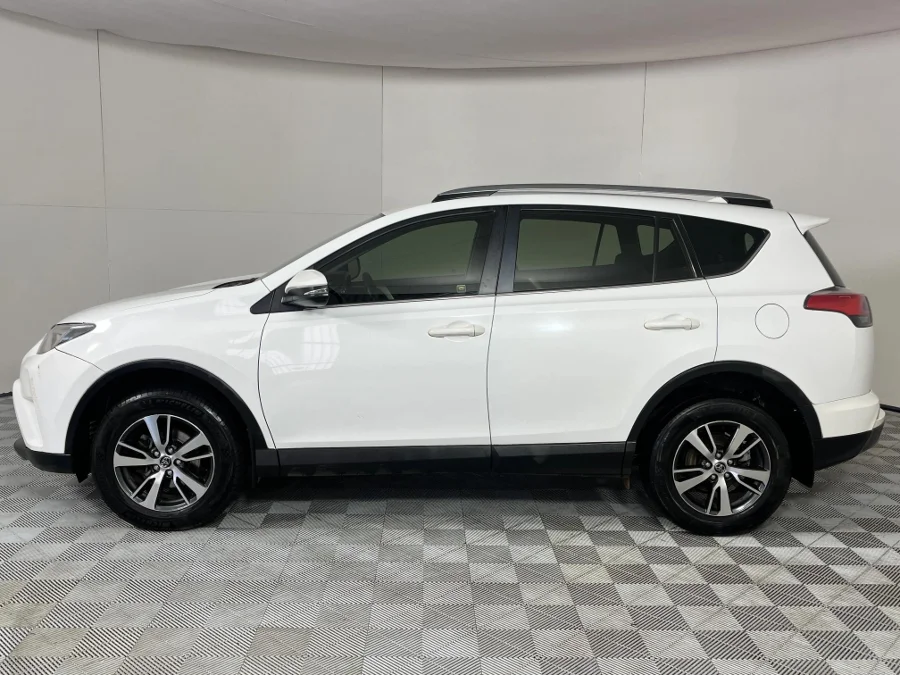 Used 2017 Toyota RAV4 2.0 GX auto - WeBuyCars Mbombela