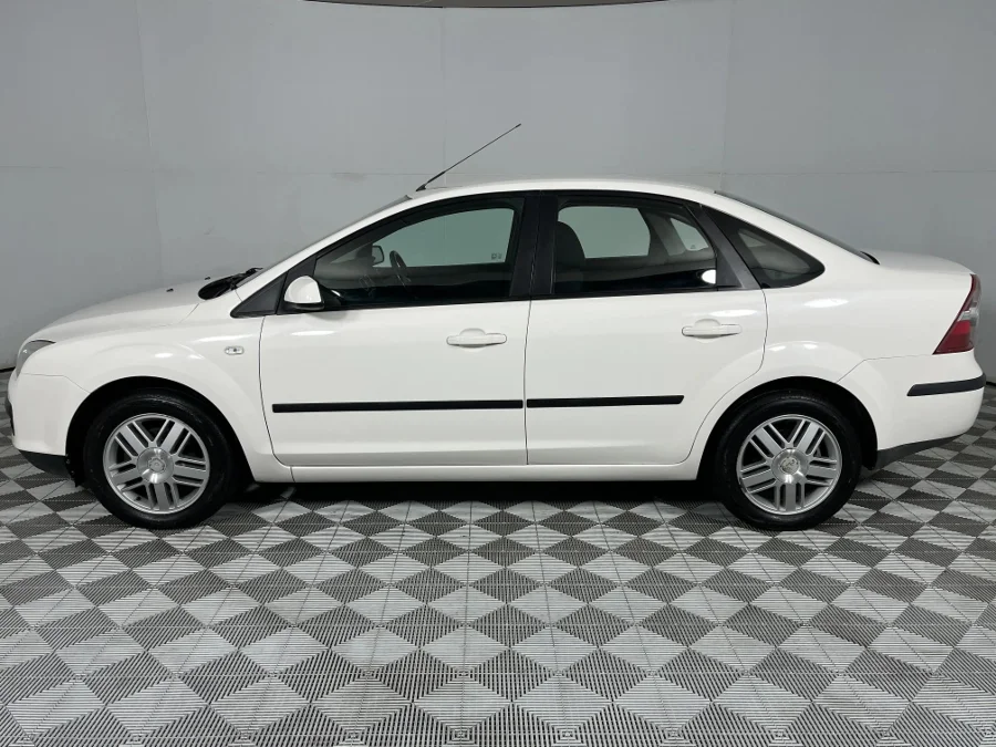 Used 2005 Ford Focus 2.0 4-door Trend auto - WeBuyCars Lansdowne Used 2005 Ford Focus 2.0 4-door Trend auto - WeBuyCars Lansdowne