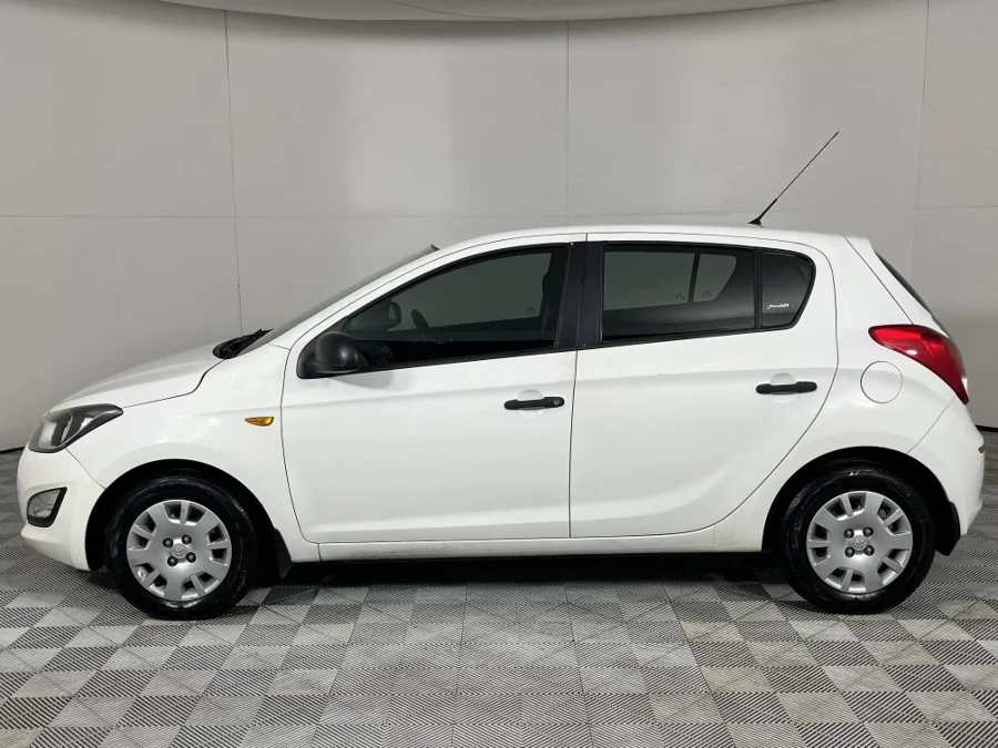 Used 2015 Hyundai i20 1.2 Motion - WeBuyCars Mbombela