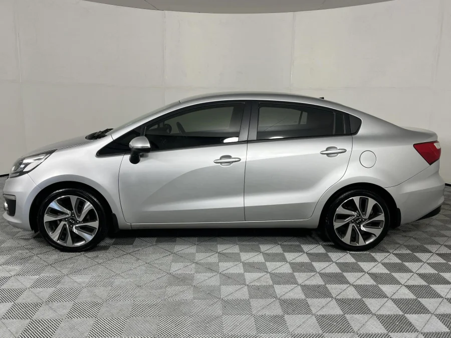 Used 2015 Kia Rio sedan 1.4 Tec - WeBuyCars The Dome