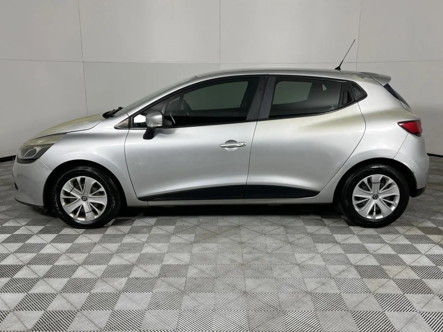 Used 2017 Renault Clio 66kW turbo Blaze - WeBuycars East London