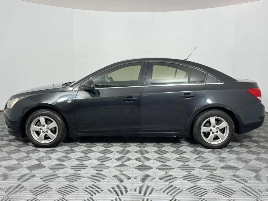 Used 2012 Chevrolet Cruze sedan 1.6 LS - WeBuyCars Richmond