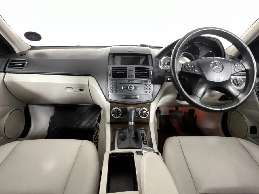 Used 2010 Mercedes-Benz C-Class C300 Elegance - WeBuyCars Gqeberha Used 2010 Mercedes-Benz C-Class C300 Elegance - WeBuyCars Gqeberha