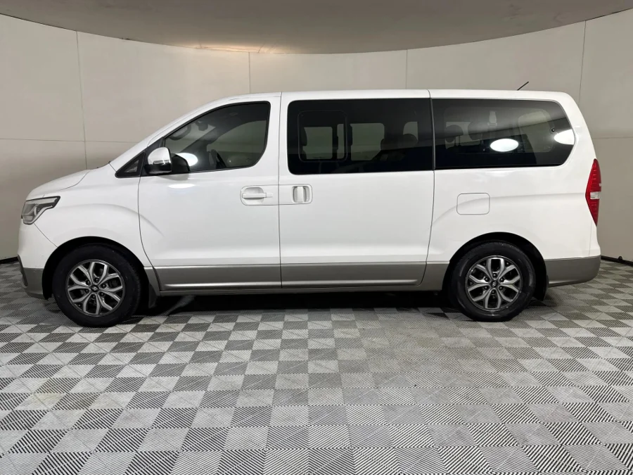 Used 2020 Hyundai H-1 2.5VGTi bus Elite 9-seater - WeBuyCars Midstream Used 2020 Hyundai H-1 2.5VGTi bus Elite 9-seater - WeBuyCars Midstream