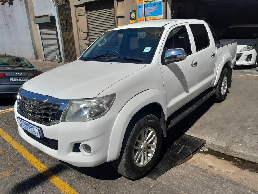 Used 2013 Toyota Hilux 2.7 double cab Raider Heritage Edition - Carmart Auto Dealer