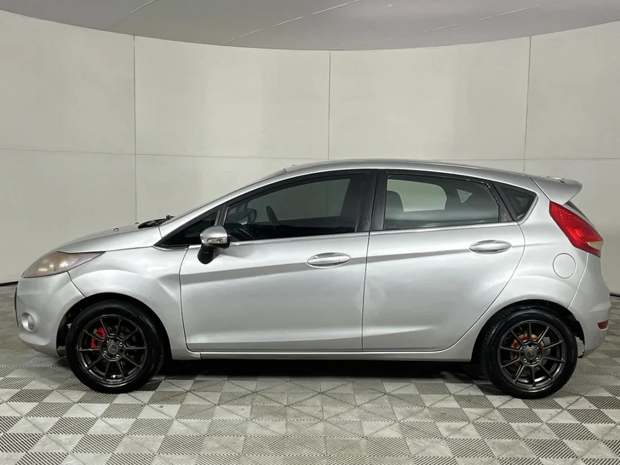 Used 2010 Ford Fiesta 5-door 1.6 Titanium - WeBuyCars Polokwane