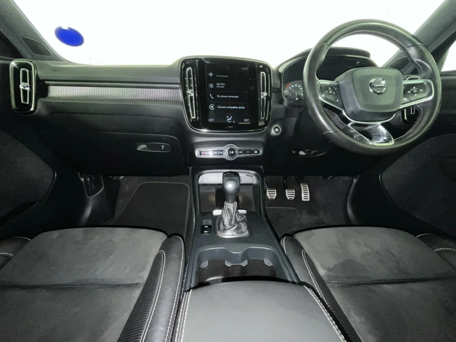 Used 2018 Volvo XC40 T3 R-Design - WeBuyCars Richmond
