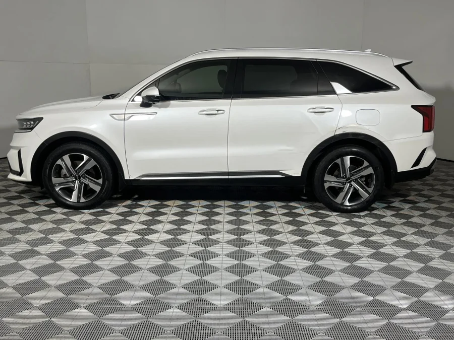 Used 2022 Kia Sorento 2.2CRDi AWD SXL - WeBuyCars Germiston