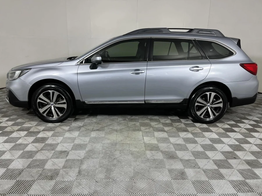 Used 2021 Subaru Outback 2.5i S ES Premium - WeBuyCars The Dome