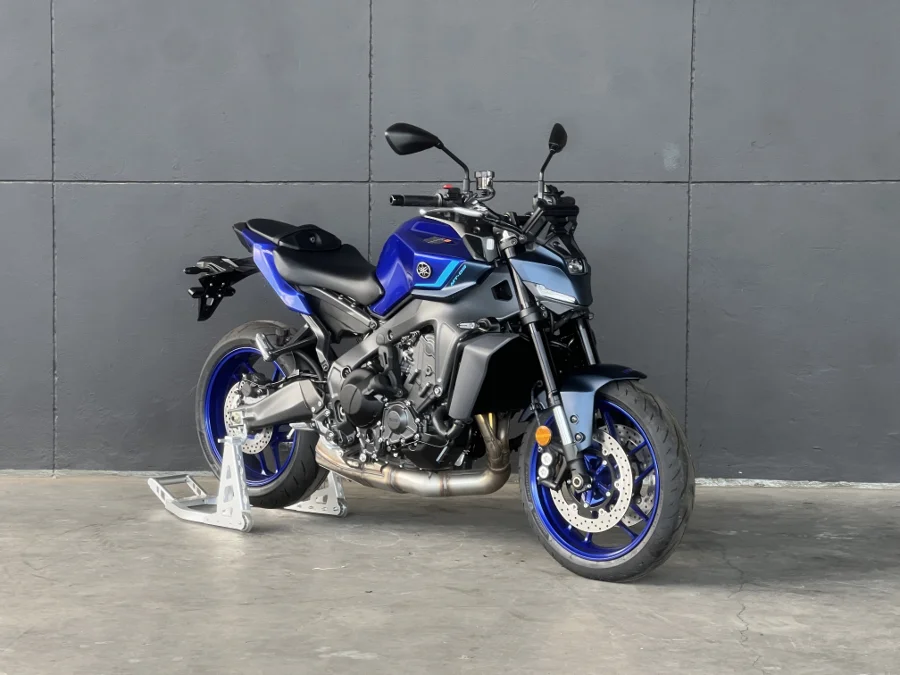 YAMAHA MT-09 - FAST KTM YAMAHA MT-09 - FAST KTM
