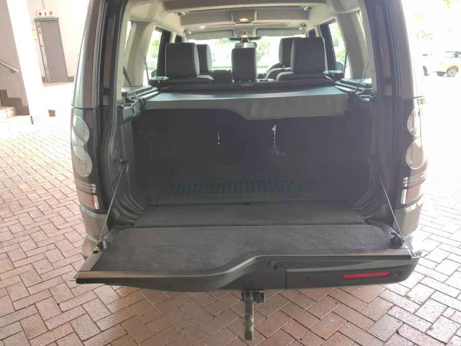 Used 2016 Land Rover Discovery SDV6 SE - Selective Autohaus