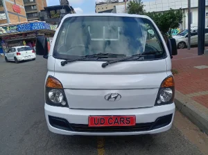 Used 2016 Hyundai H-100 Bakkie 2.6D deck