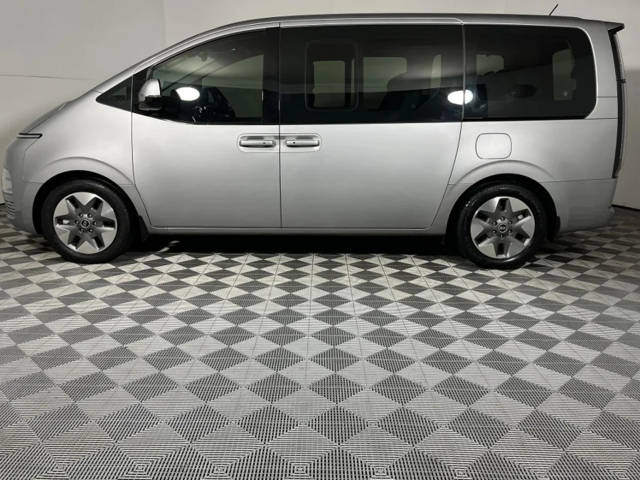 Used 2025 Hyundai Staria 2.2D Elite - WeBuyCars Germiston Used 2025 Hyundai Staria 2.2D Elite - WeBuyCars Germiston