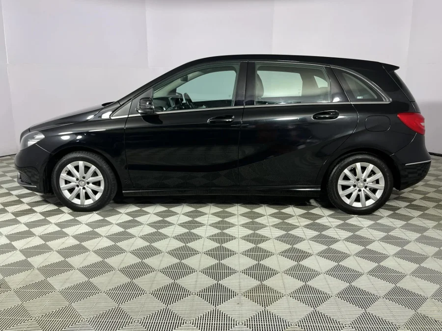 Used 2015 Mercedes-Benz B-Class B200 auto - WeBuyCars The Dome