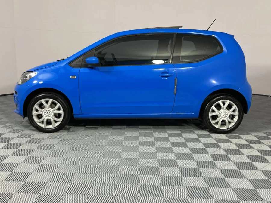 Used 2016 Volkswagen up! club up! 3-door 1.0 - WeBuyCars Lansdowne Used 2016 Volkswagen up! club up! 3-door 1.0 - WeBuyCars Lansdowne